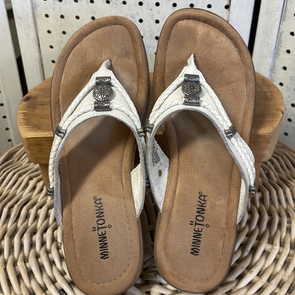 Minnetonka SALE! - Picture 2 of 9